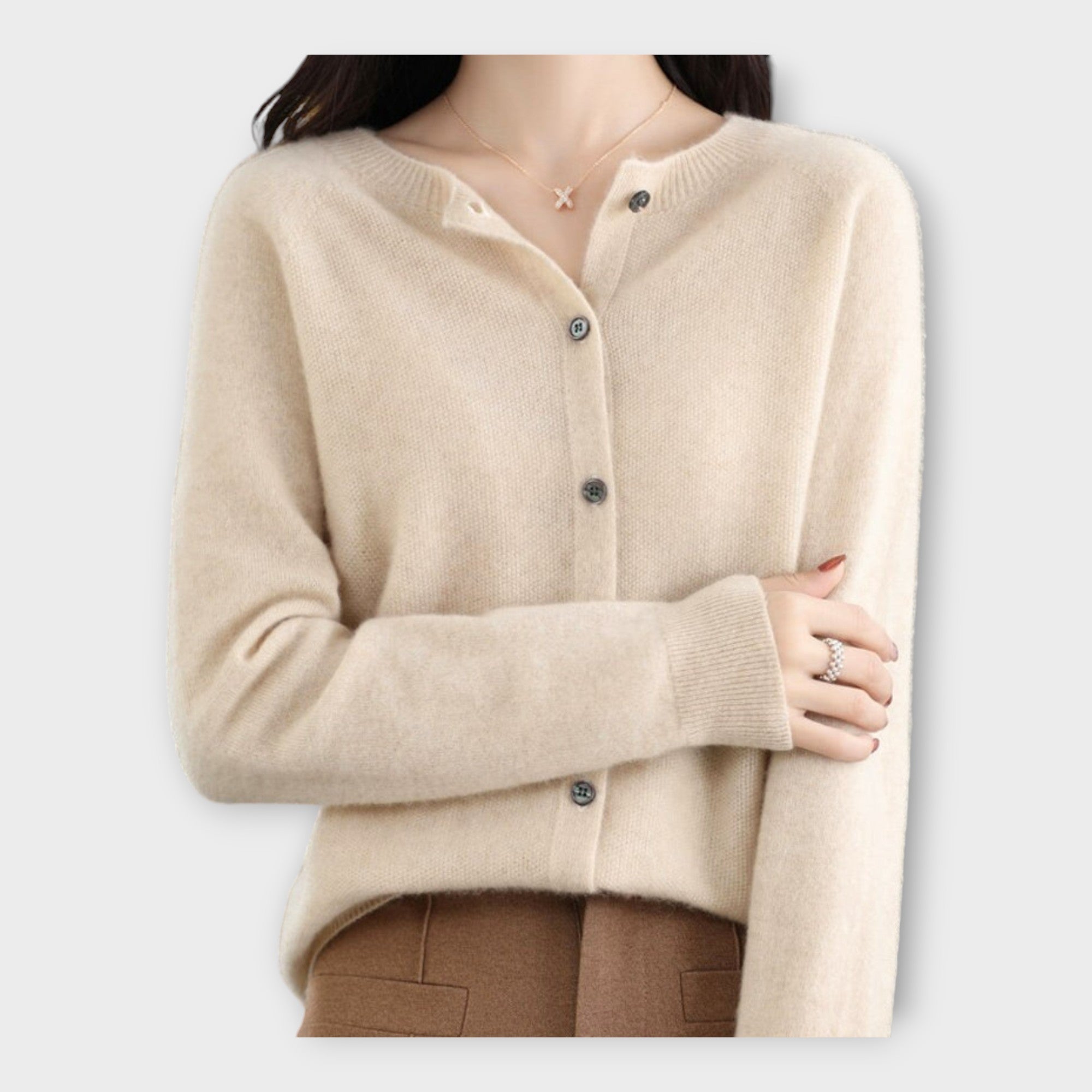 Amy | Elegant cardigan with buttons