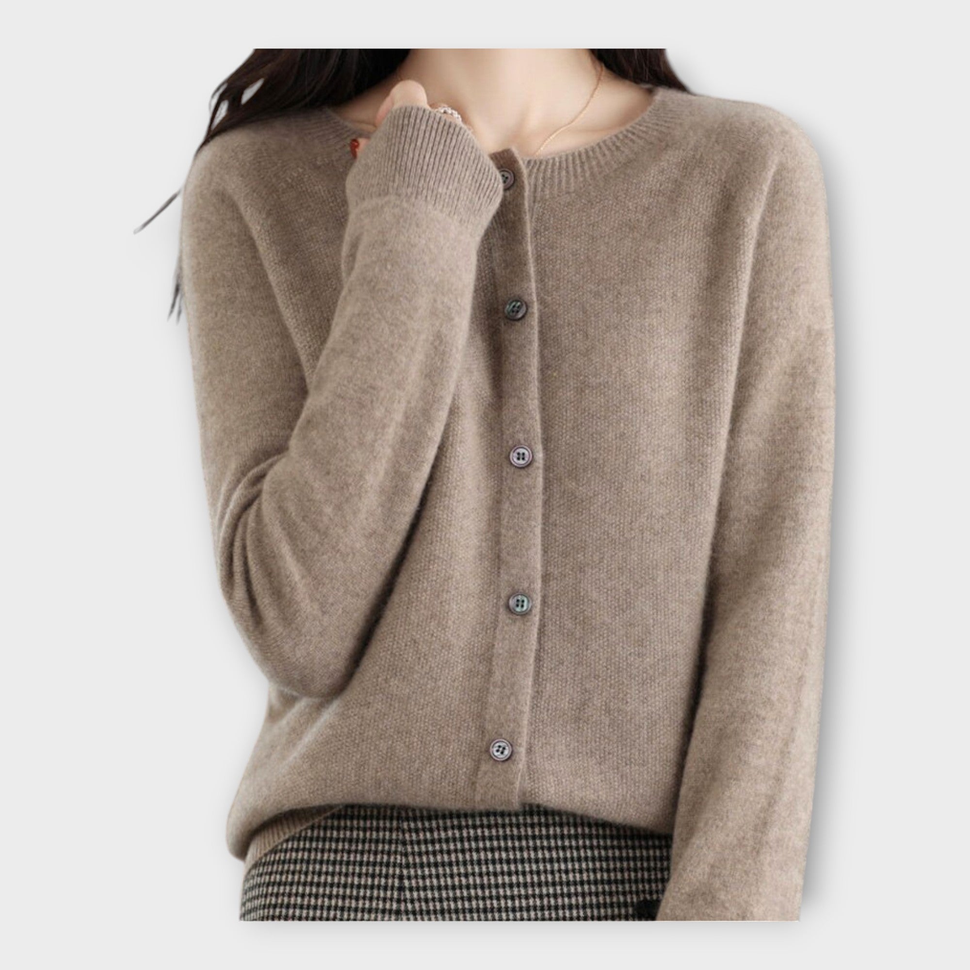 Amy | Elegant cardigan with buttons